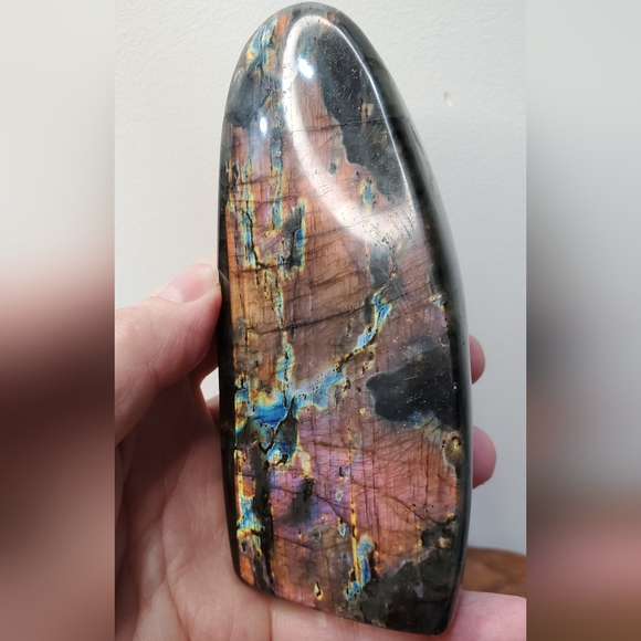 Labradorite Crystal Freeform 1.28 pounds - Picture 4 of 12